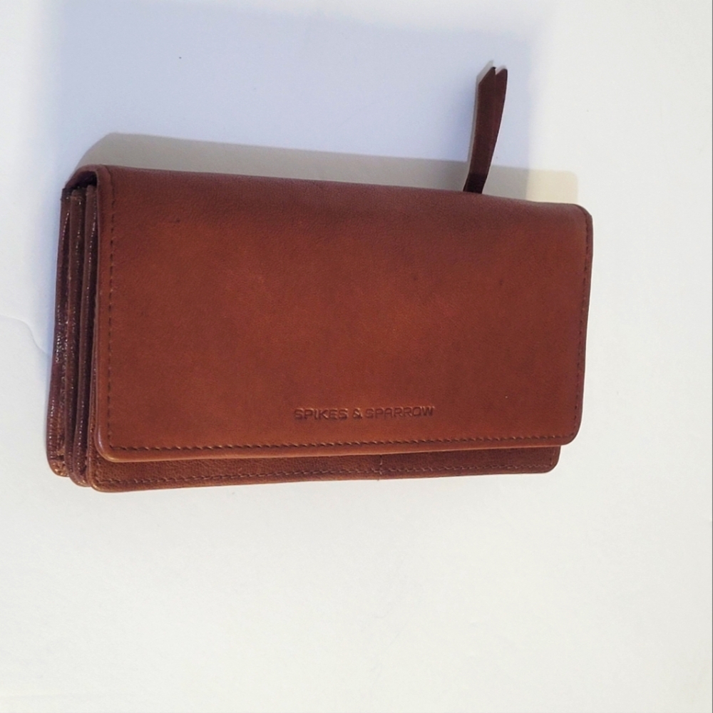 Spikes & Sparrow Brown Leather RFID Wallet - Picture 10 of 13